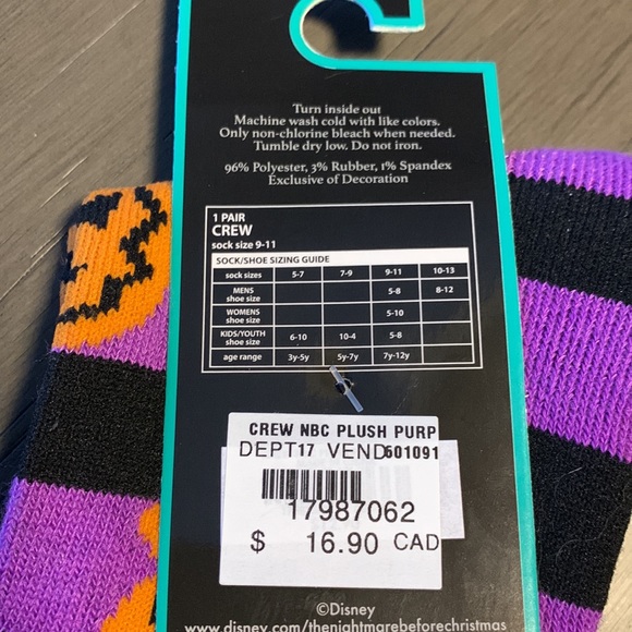 Disney Nightmare Before Christmas crew socks - size 9-11 - Picture 3 of 5
